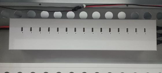 تشغيل التيار المتردد CE شحن التيار المتردد و USB نوع-A نوع-C مخزن قبو iPad عربة الشحن خزانة الشحن المحمول مع عجلات