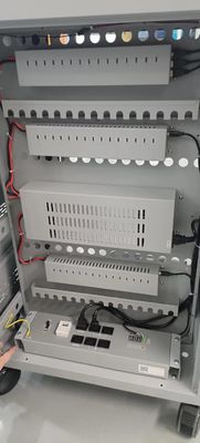 تشغيل التيار المتردد CE شحن التيار المتردد و USB نوع-A نوع-C مخزن قبو iPad عربة الشحن خزانة الشحن المحمول مع عجلات