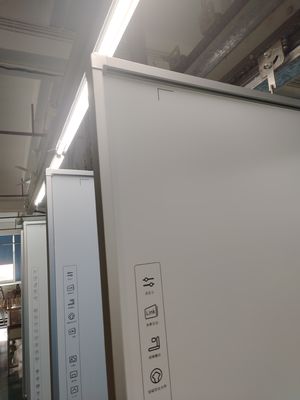 الصناعة مباشرة السيراميكية أو البلاستيكية اللامعة سطح IR 20 نقطة لمسة تفاعلية Whiteiboard لوحة لمسة ذكية مع 22pcs المفاتيح السريعة كل جانب للملاحة السريعة والسهلة التعليم المدرسي لوحة بيضاء
